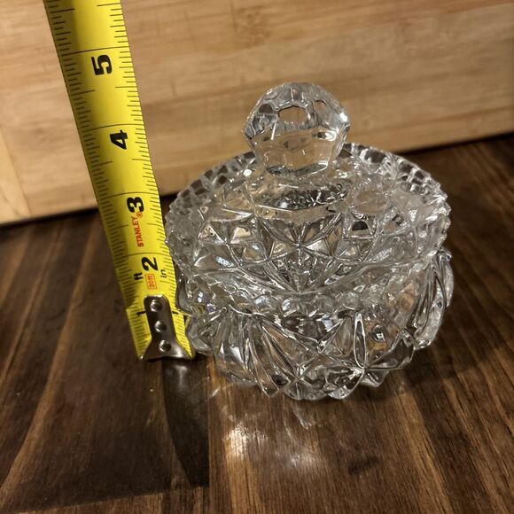 Vintage  Deep Cut Crystal Candy Dish/ Vanity Powder Holder With Lid - Picture 11 of 11